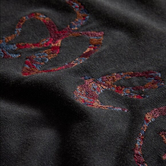 John Varvatos Men's Peace Embroidered Goth Script Graphic Crew T-Shirt Charcoal - Picture 2 of 7